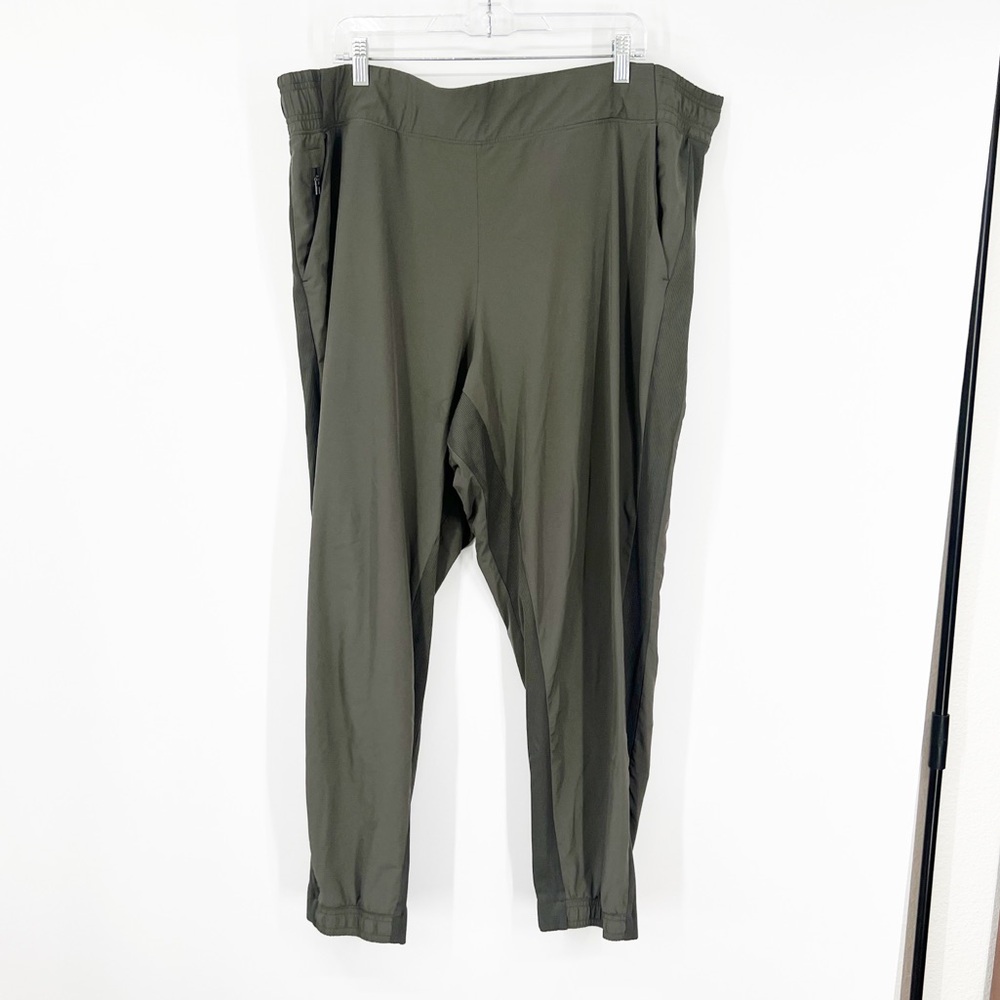 Athleta Brooklyn Joggers in Olive Green High Rise